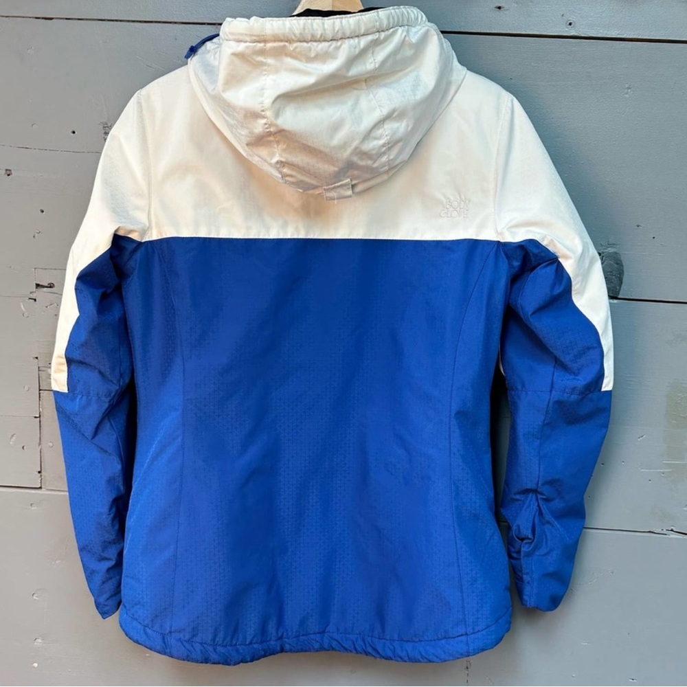Body Glove Women’s Blue and White Snow Technology Ski Jacket - Picture 6 of 13